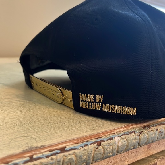 Black and Gold Graphic Snapback Hat - Picture 3 of 5